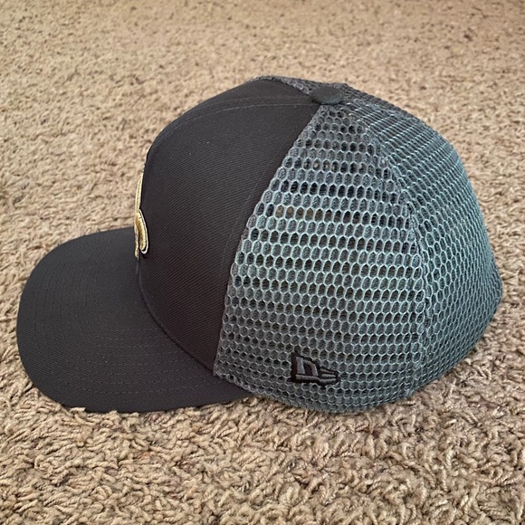 New Orleans Hat. - Picture 2 of 6